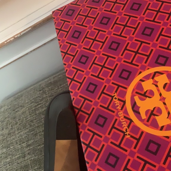 Tory Burch Benton 85MM Peep Toe Wedge - Picture 9 of 9